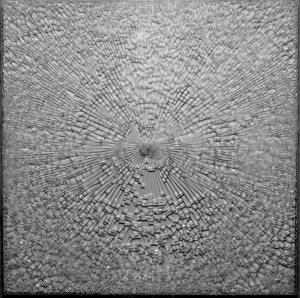Fragment aus gehärtetem Glas